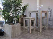 Standing Table Stool ST/01